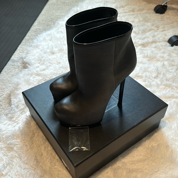 YSL Tribtoo ankle boot size 38.5 - Picture 9 of 16
